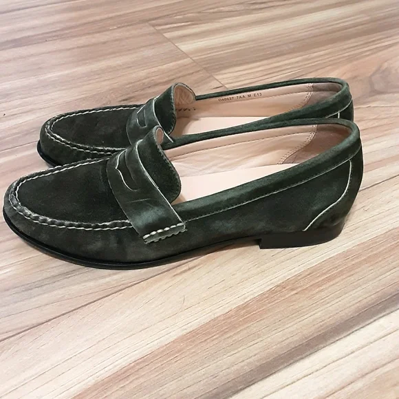 Cole Haan suede loafers size 7AA. - Picture 3 of 6
